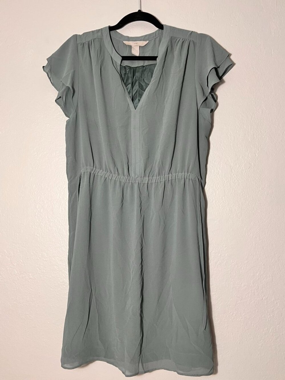 EUC H&M Women's Size 12 Sheer Dress Flutter Sleeve Light & Flowy